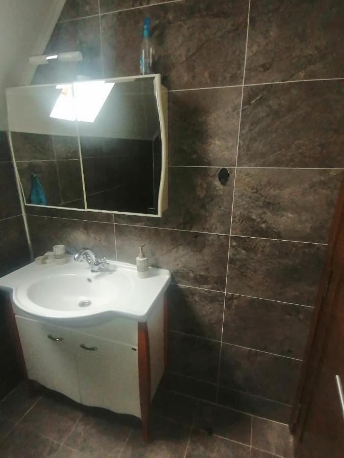 Brdo P-Zlatar, Apartman 3 المظهر الخارجي الصورة